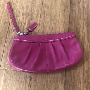 Coach Wristlet Magenta Pink